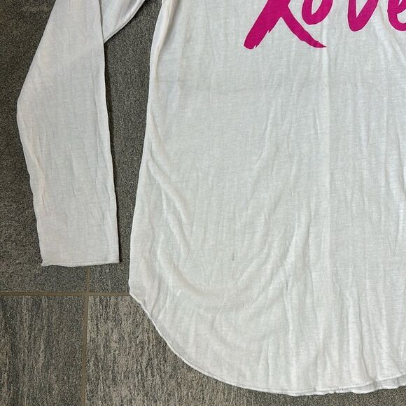 NWT Chaser “Love” Long Sleeve Tee Breast Cancer Awareness Pink Ribbon Graphic M - Picture 4 of 13